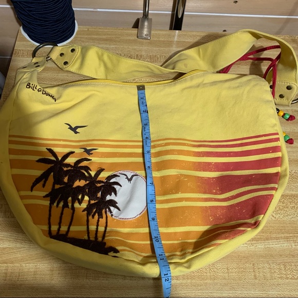 Billabong Sling Bag - Picture 3 of 3